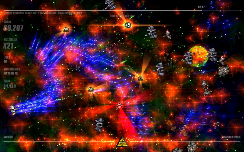 This screenshot was taken during a pulse of the visuals. All the visuals pulse and intensify in time with the beats